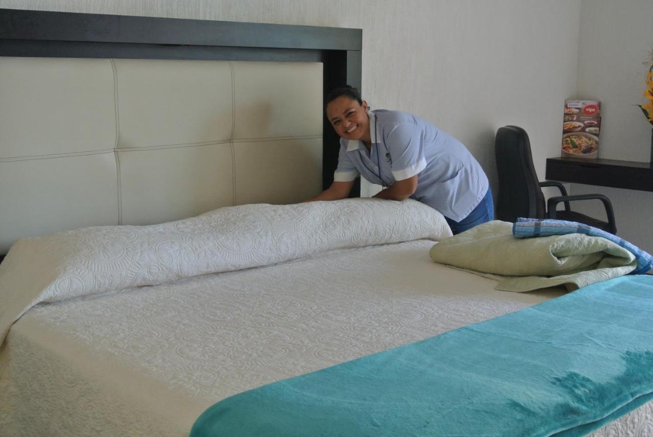 Parque Inn Hotel & Suites 코아트사코알코스 외부 사진