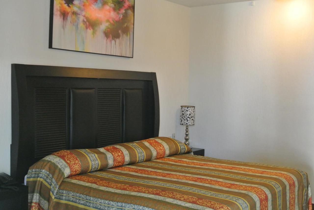 Parque Inn Hotel & Suites 코아트사코알코스 외부 사진